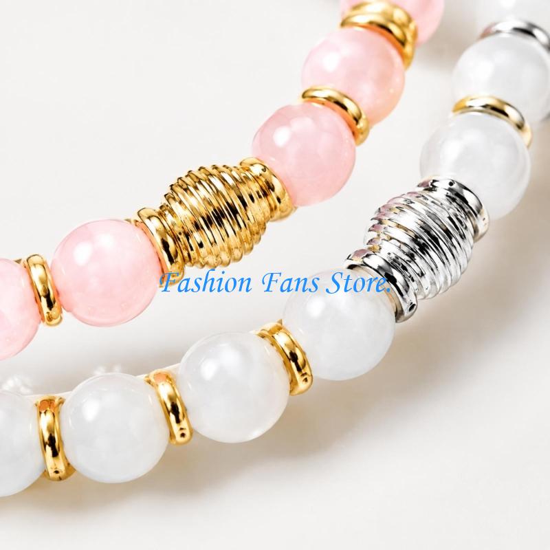 Coordinates Bracelet - 天然石ビーズとゴールドトーンとシルバートーンのディテールを備えたラウンド ビーズ ブレスレット セットで、重ね付けまたは別々に着用できます。